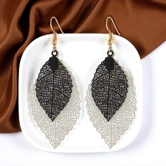 Vibrant Multicolored Earrings: Splash of Fun for Your Ears!  5 Styles Available - Picture 16 of 16